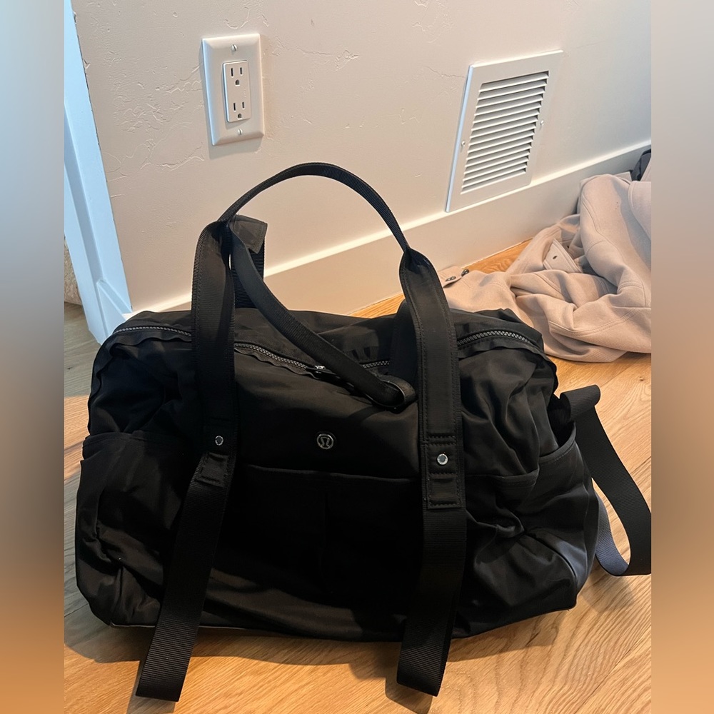 Lululemon yoga bag